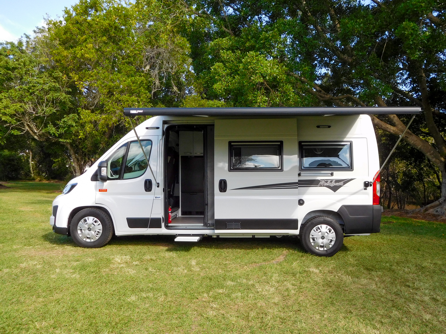 Melaleuca 9323_Horizon-Motorhomes-04