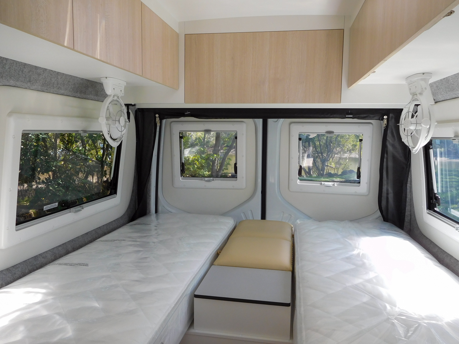 Wattle 9240-Horizon-Motorhomes-13